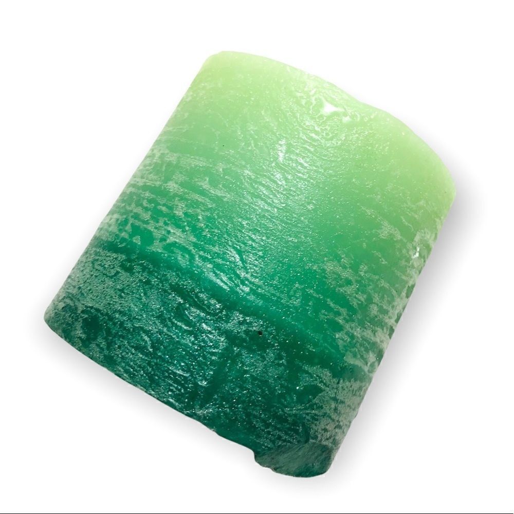 Handcrafted Timber Scented Candle (Green) - Picture 3 of 10